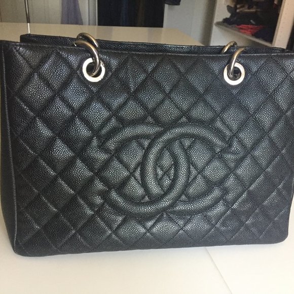 CHANEL GST Large Shopping Tote - Picture 1 of 11